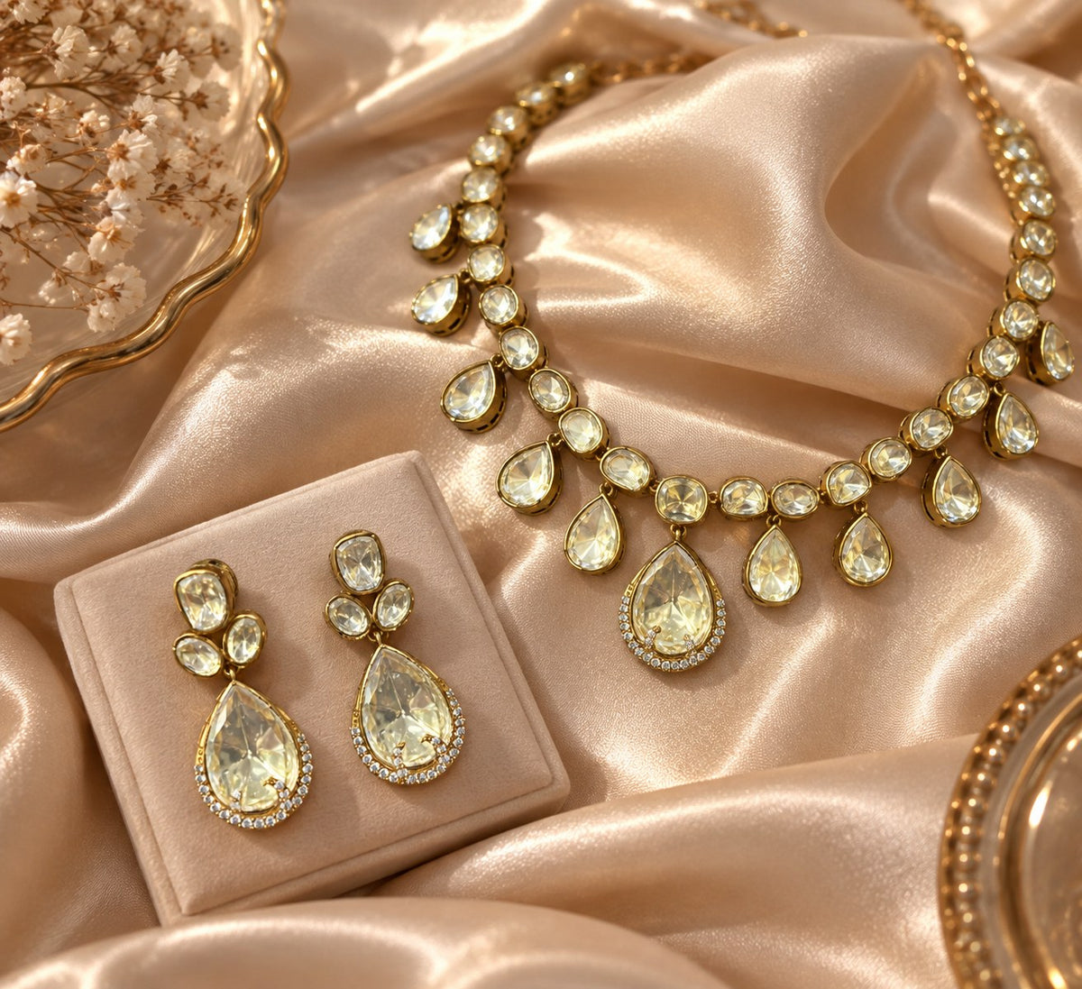 Elegant Gold Moissanite Short Necklace Set
