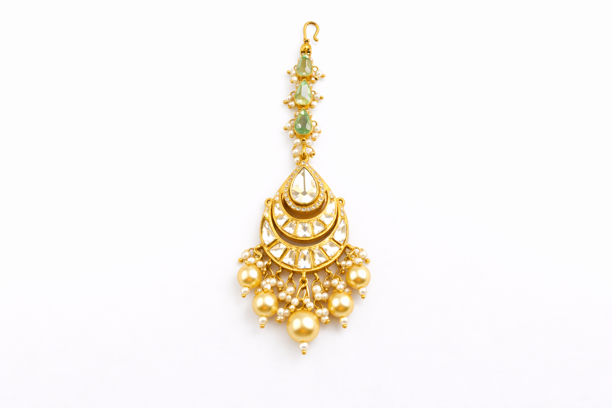 Traditional uncut stone statement choker with earring and maangtika