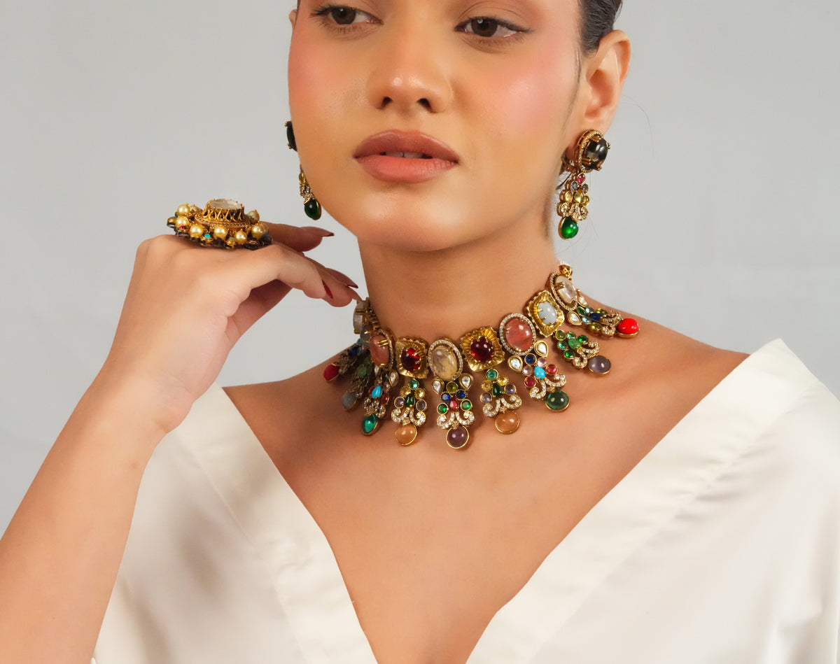 Royal inspired vibrant pendant necklace with earring