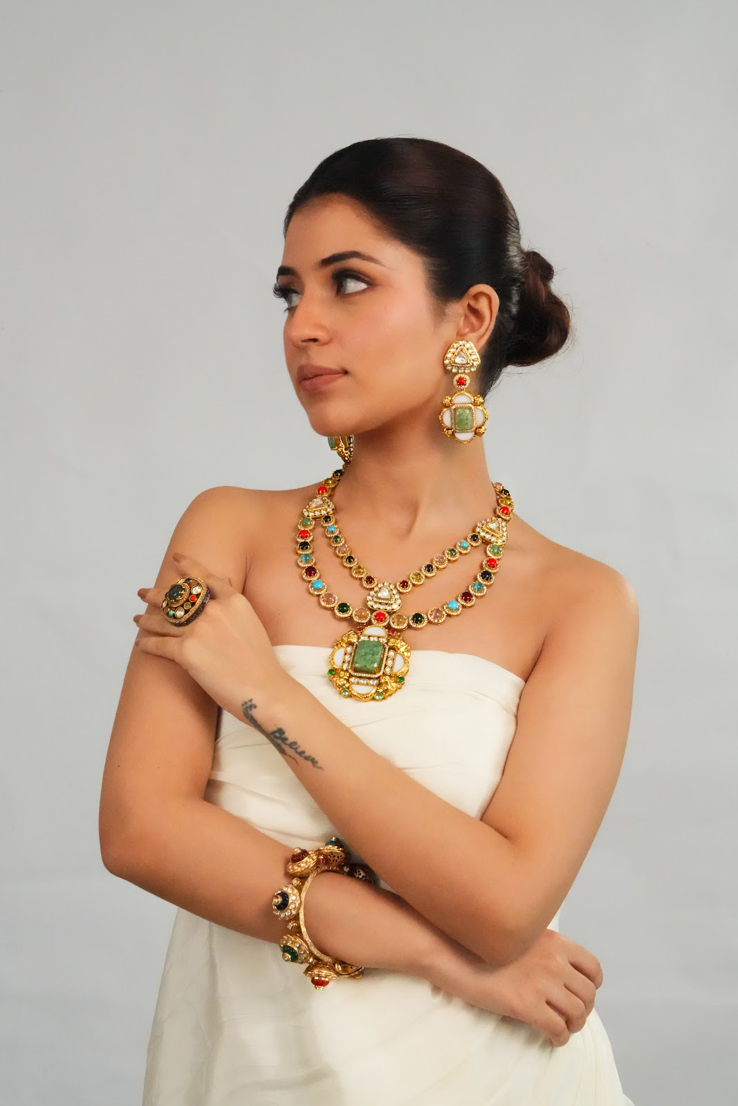 Elegant vibrant gemstone necklace with earrings