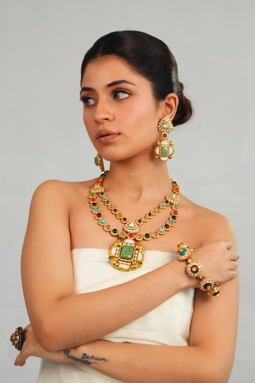 Elegant vibrant gemstone necklace with earrings