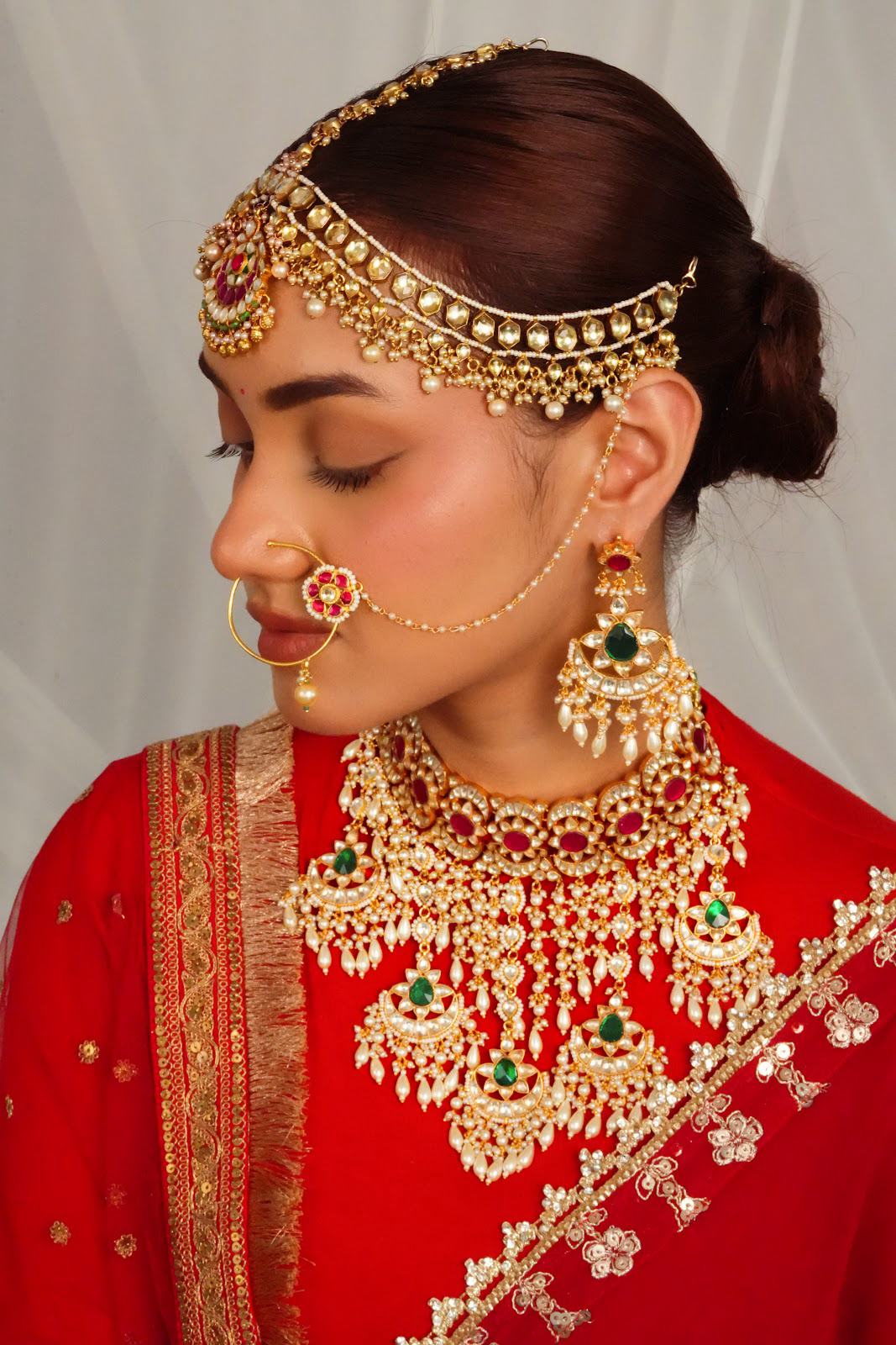 Elegant gold bead drop maathapati