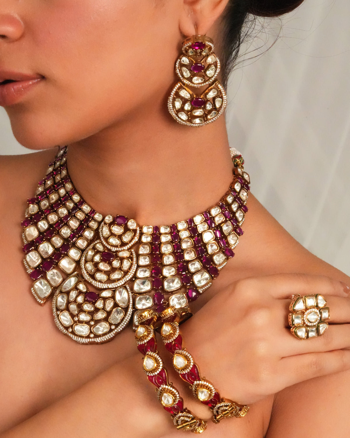 Elegant ornate centerpiece necklace with victorian earrings