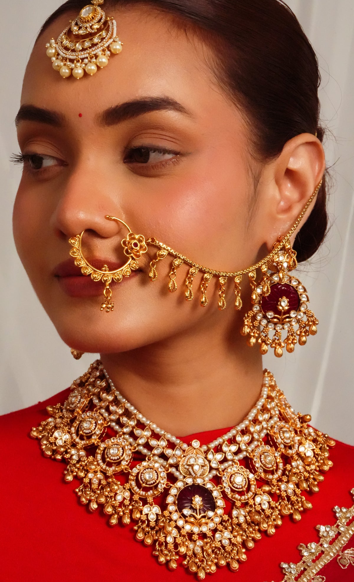 Regal carved stone collar necklace with chandelier earrings