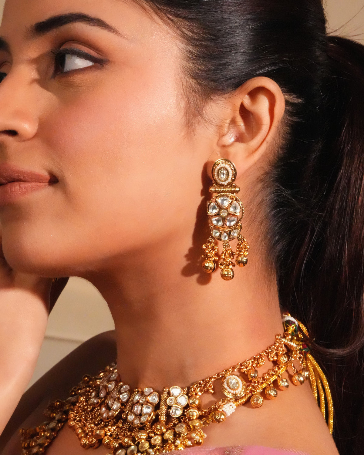 Regal pearl cluster statement choker with earrings