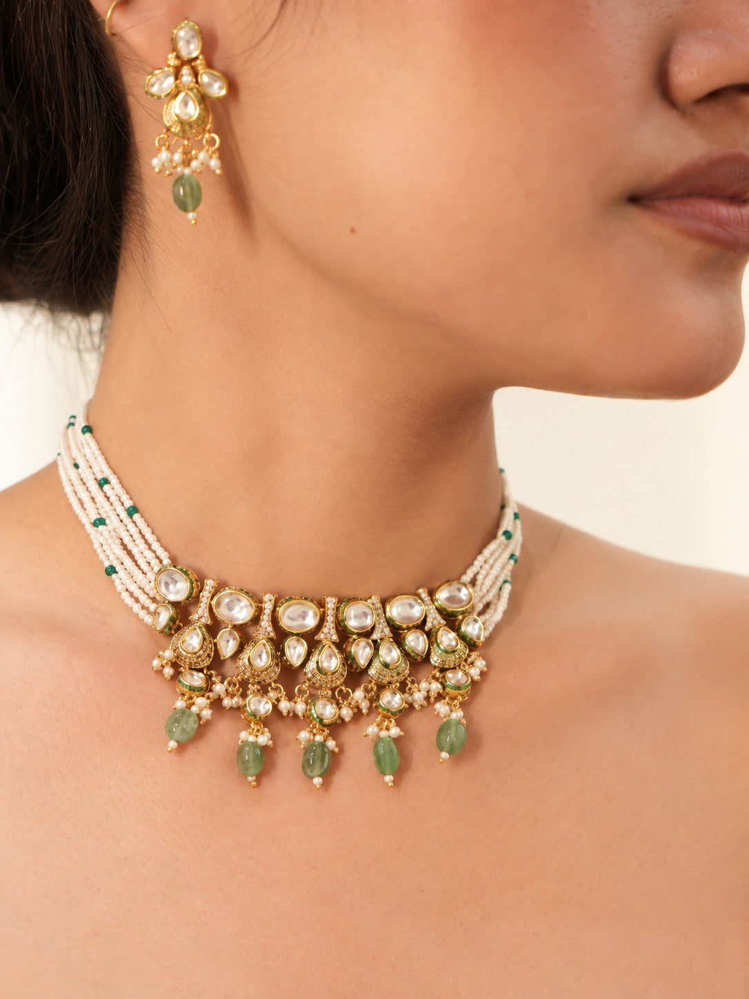 Elegant Green & White Kundan Pearl Choker Set