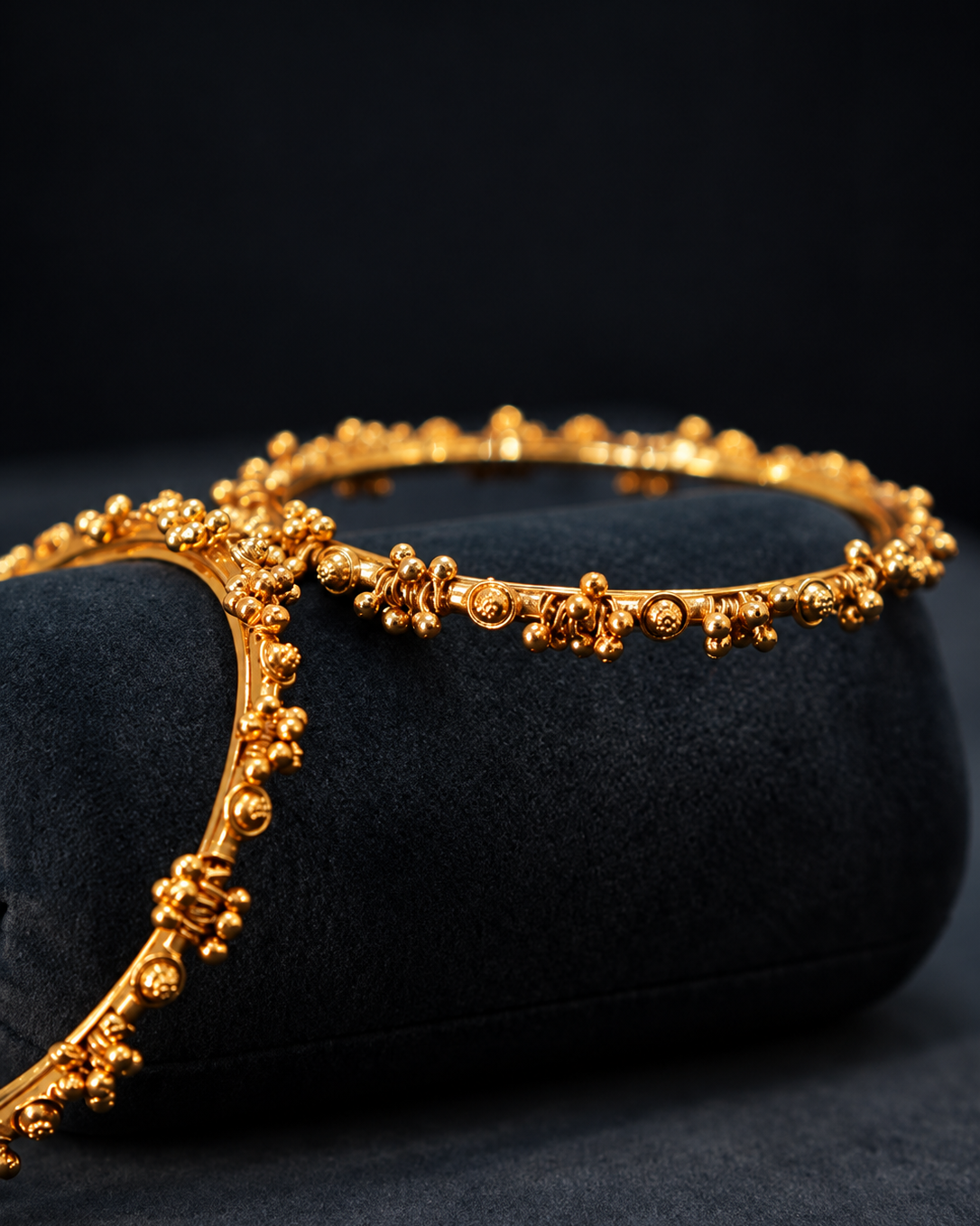 Antique Gold Floral Charm Bangle