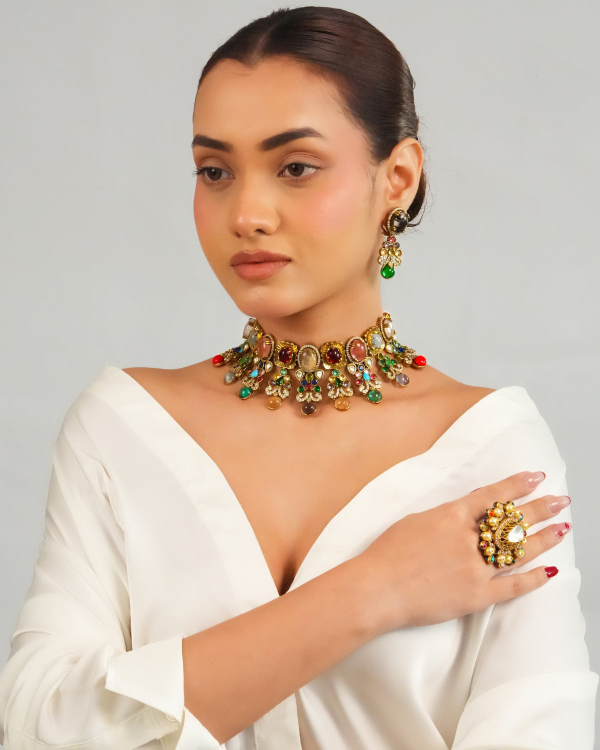 Royal inspired vibrant pendant necklace with earring