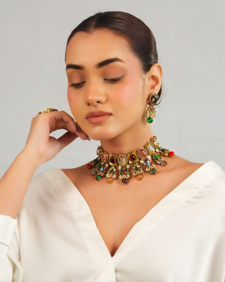 Royal inspired vibrant pendant necklace with earring