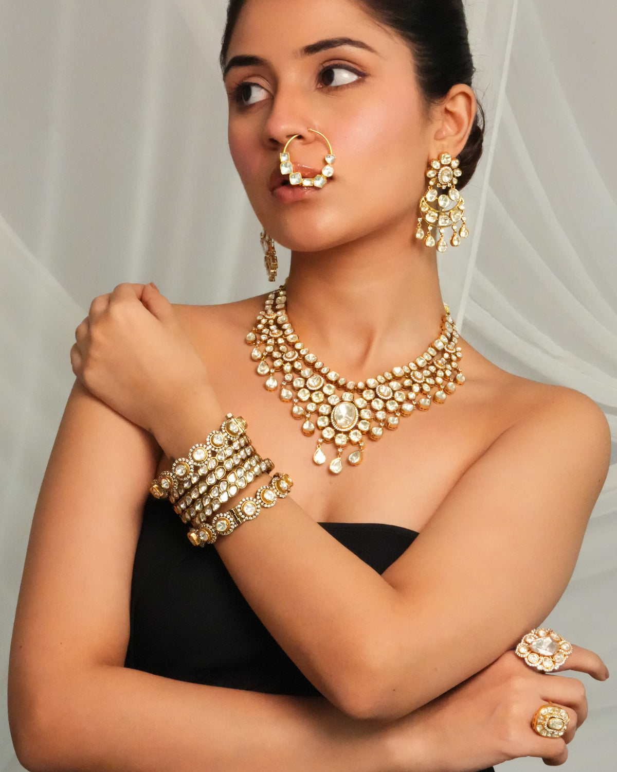 Pearl cluster statement collar necklace with drop earrings