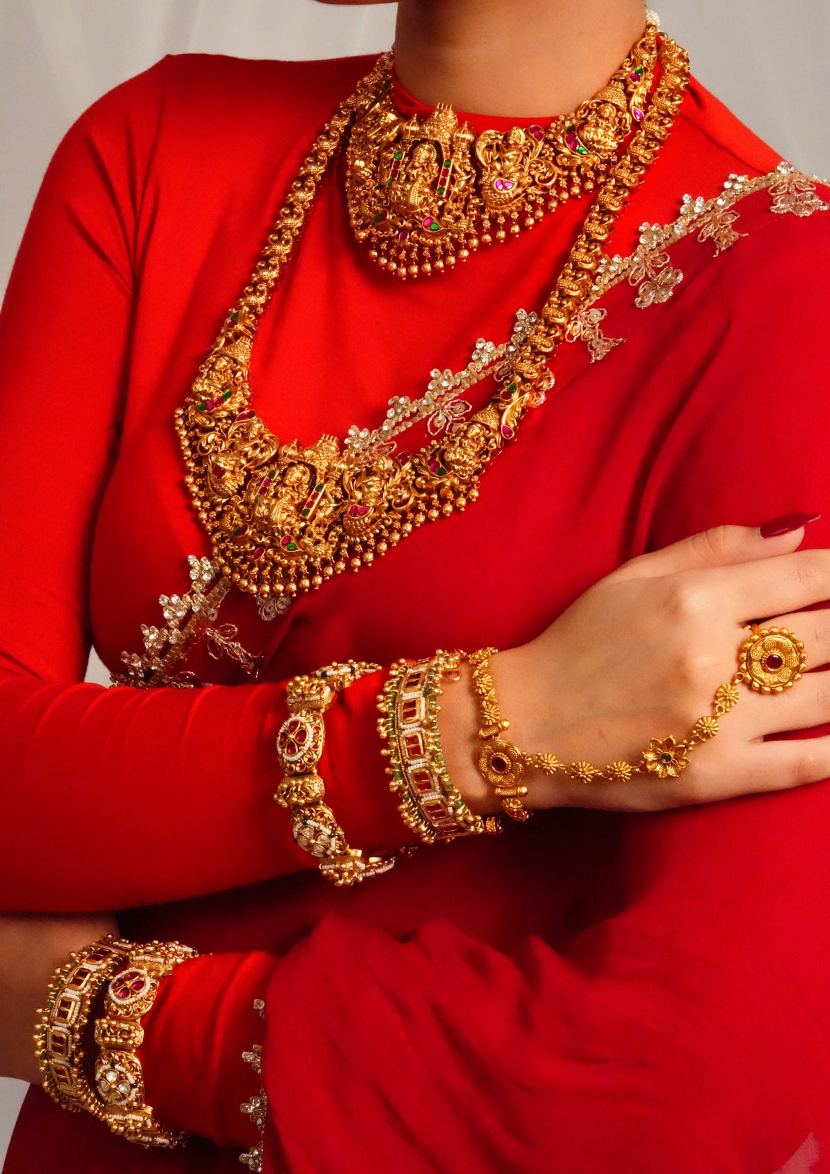 Traditional gold finish hand chain jewellery