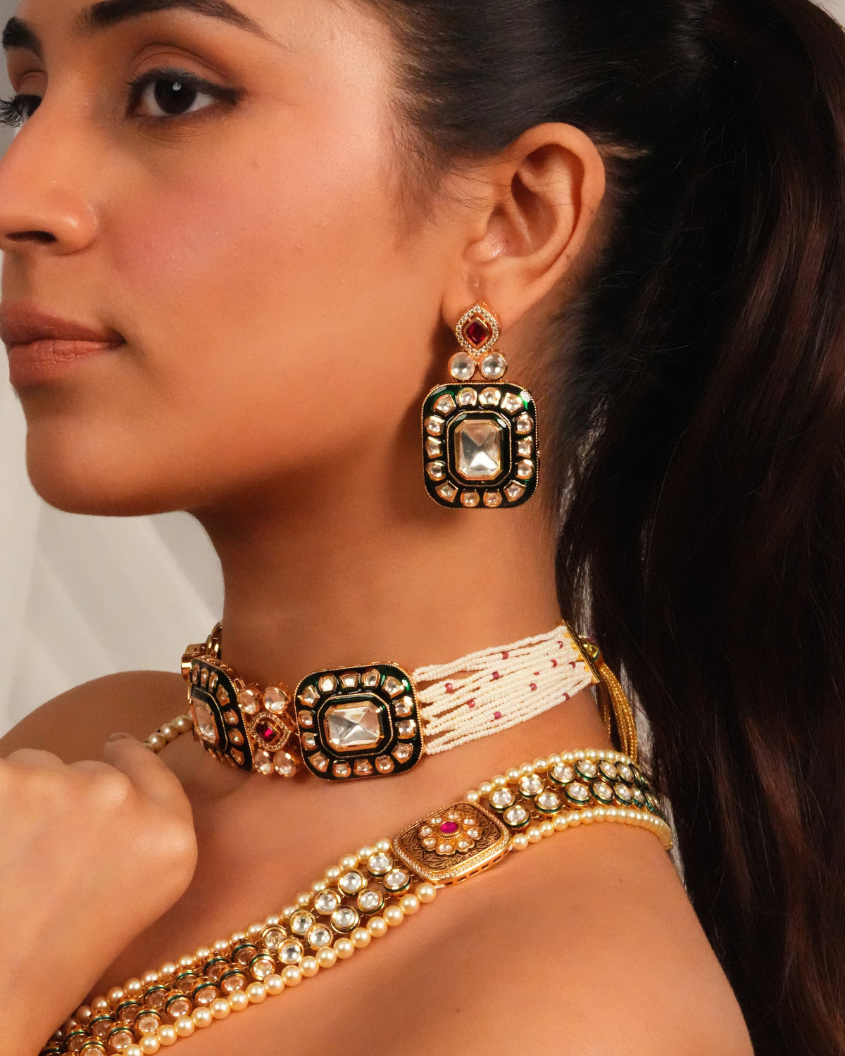 Minimal luxe kundan collar choker with earrings